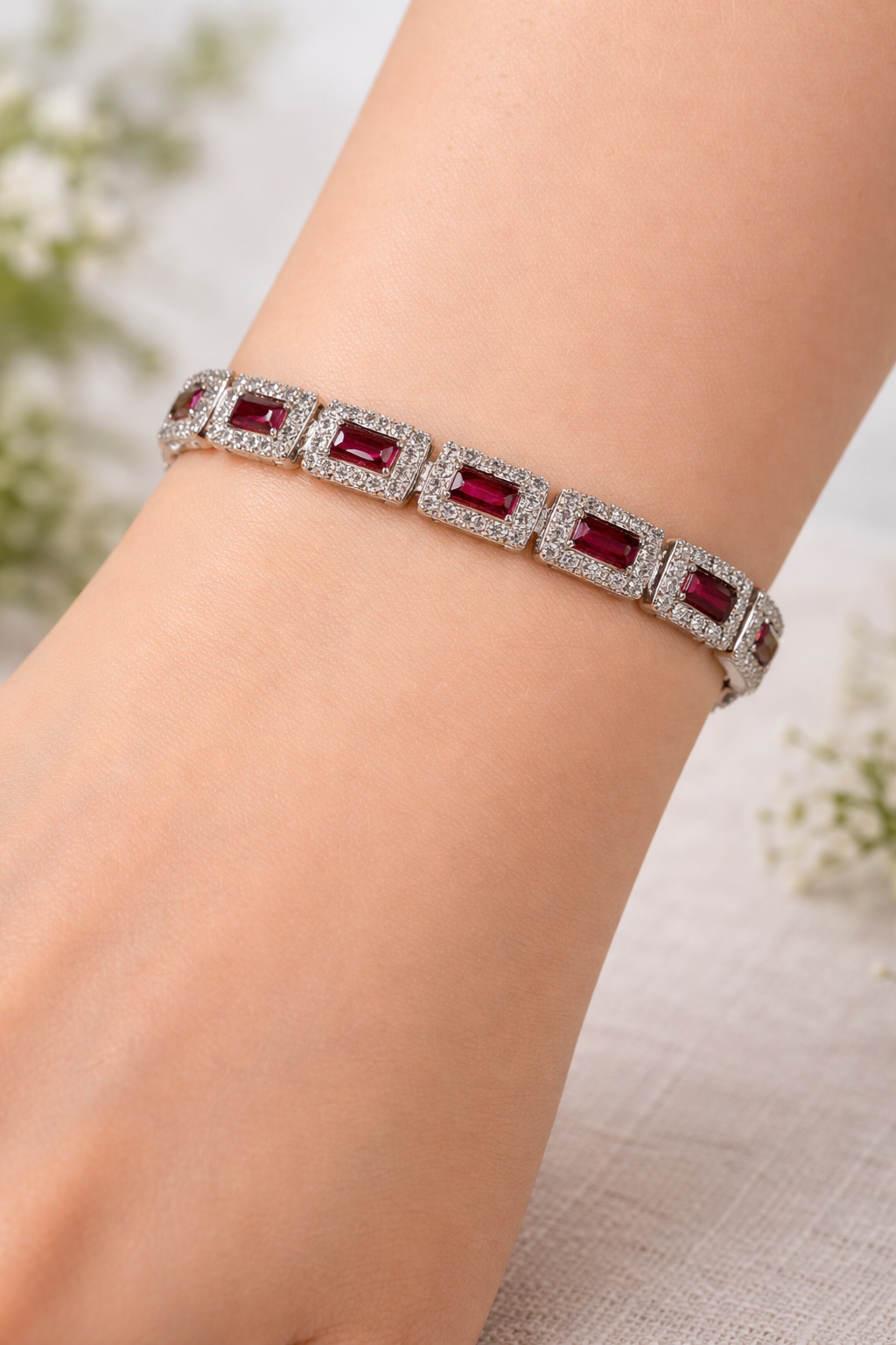 ❤️ Ruby link bracelet ❤️